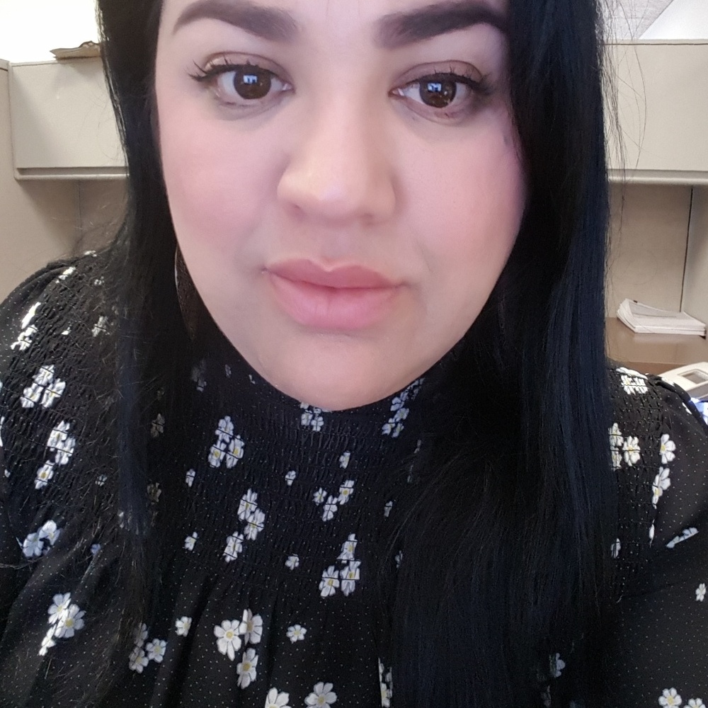 Meet your Posher, Lisa